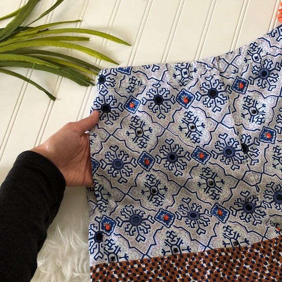 Topshop Mosaic Pattern Shorts with Jewel Details - Picture 6 of 7